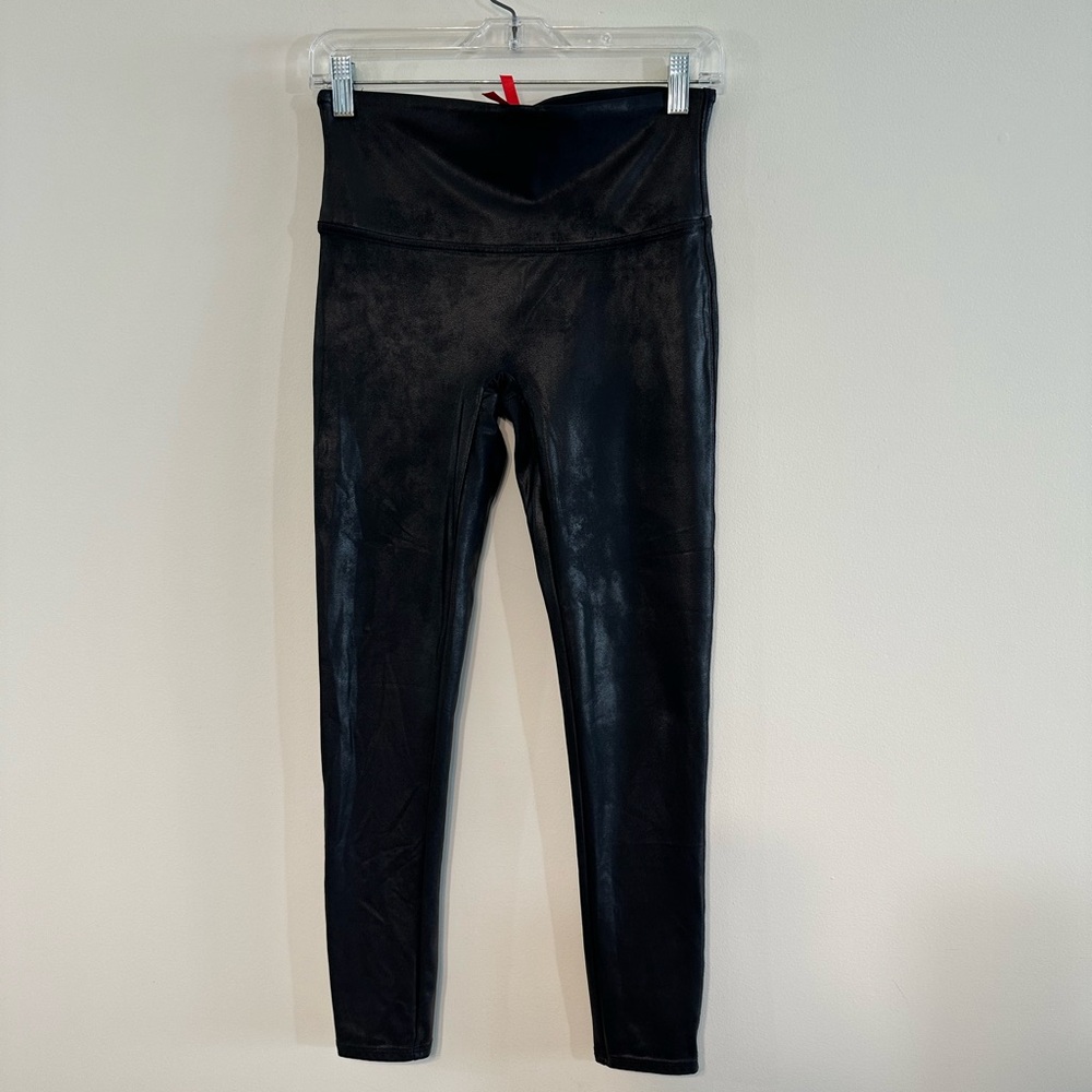 SPANX Faux Leather Black Leggings Size Large - Picture 2 of 4